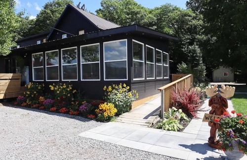 Minden Hills House | Northern Loft Retreat: Haliburton Haven