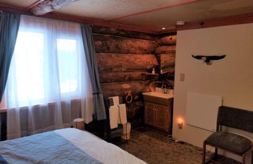 Nenana Hotel | Northern Sky Lodge