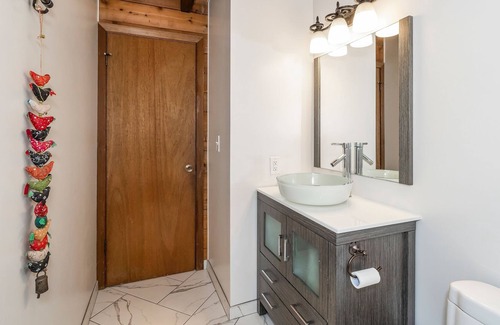 Poulsbo House | Northwest Chalet on Private Pond