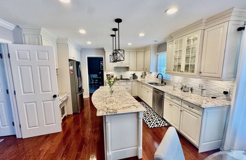 Greensboro House | Northwest Greensboro 5 Bed Room House
