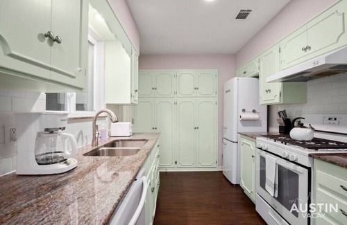 Old West Austin Apartment | Northwood xxxxxxxxxx
