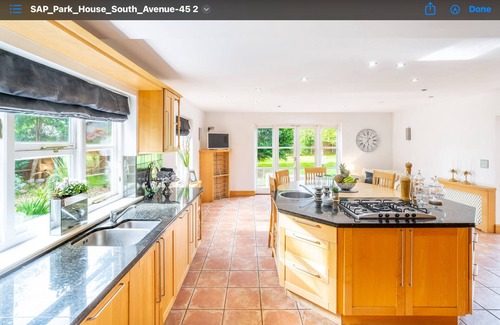Norwich House | Norwich Luxury Getaway with 4 Bedrooms & annex (minimum 3 nights)