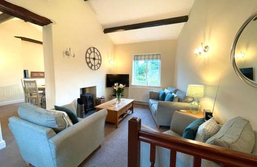 Casterton House | Norwood Cottage