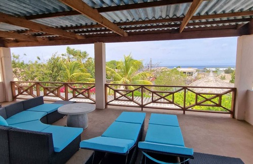 Sabana Westpunt Ski Chalet | Nos Soño Stay and Dive, holidays in paradise! Guest home