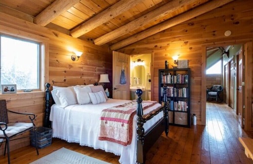 Shelbyville Cabin | Not your Mother’s Log Cabin!