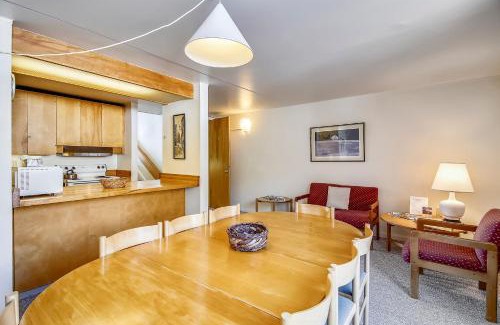 Stowe Area House | Notchbrook 28AB