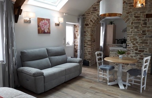Saint-Pierre-d'Artheglise Apartment | Nouveau Gîte Situé au Coeur du Cotentin