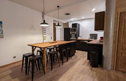 Abondance Apartment | Nouveau. Grand Appartement Lumineux Avec vue !