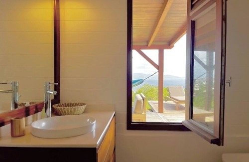 Case-Pilote Villa | NOUVEAU Villa Caraïbe standing piscine vue mer