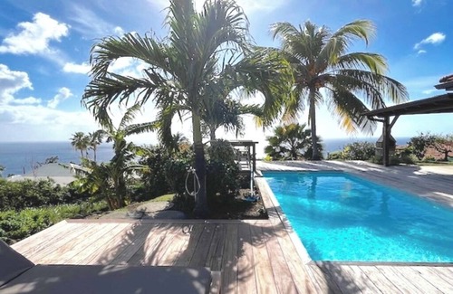 Case-Pilote Villa | NOUVEAU Villa Caraïbe standing piscine vue mer