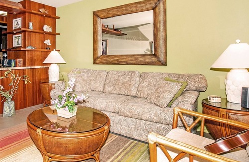 Kihei Condo | 🤙 Nov-Dec-Jan SPECIALS 🏝️ at the classic LIVE ALOHA SUITE