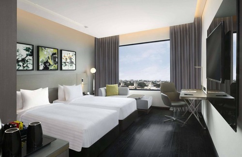 Alwarpet Hotel | Novotel Chennai Chamiers Road Hotel