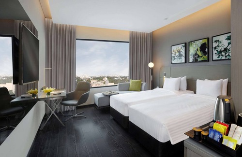 Alwarpet Hotel | Novotel Chennai Chamiers Road Hotel