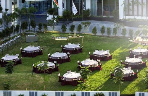 Navalur Hotel | Novotel Chennai Sipcot