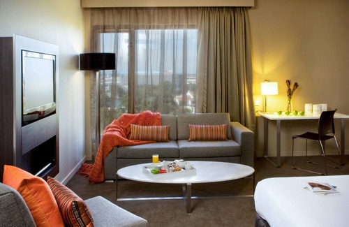 Wolli Creek Hotel | Novotel Sydney International Airport Hotel