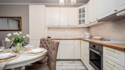 Wola Apartment | Nowe Odolany - Wola Business Center, Sun & Snow