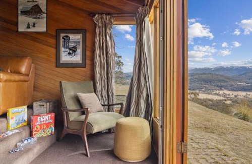 Crackenback House | Nowhere Lodge