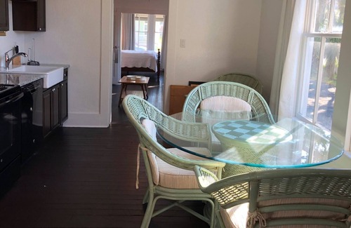 Historic District Apartment | NSB Uptown "Loving Life" Beautifully remodeled 1 bed/1 bath apt!