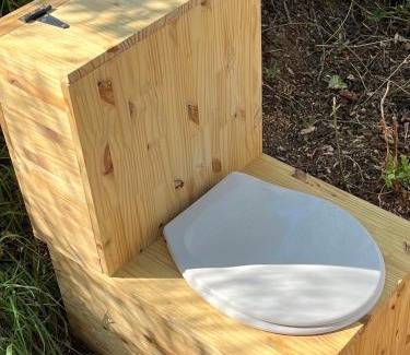 Torchefelon House | Nuit insolite Combi Volkswagen T2B campagne