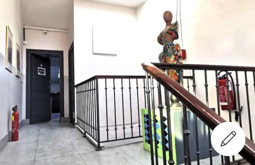 Saint-Laurent-sur-Saone Apartment | Nuit Tendance à Mâcon 3 - 2 Adultes et 2 Enfants