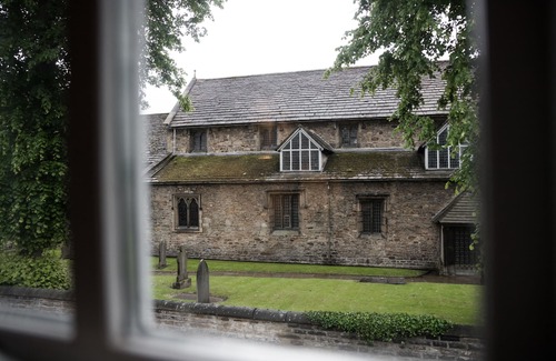 Whalley Cottage | NUMBER 10, pet friendly, luxury holiday cottage in Whalley