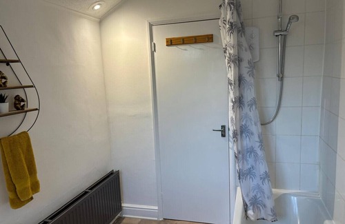 Salisbury Apartment | Number 48