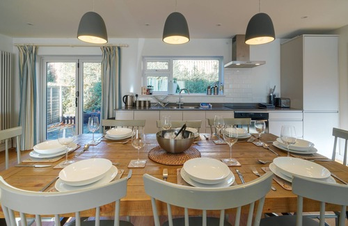 Ambleside House | Number 5 - 4-Bed Bungalow with Parking & Garden