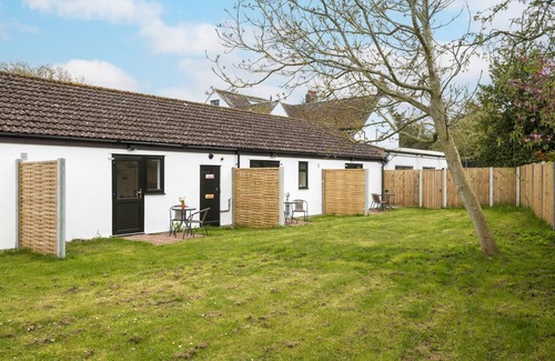 Reydon House | Number 6 - Lytton Tree Lodge - Reydon