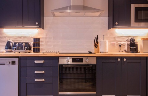 Coalbrookdale House | Number Six: 3-Bedroom Iron Bridge Views