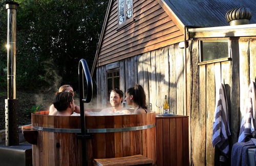 Bilpin Cabin | NUNGAROO COTTAGE - an authentic, romantic getaway- SPECIALS ON NOW !