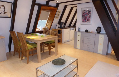 Schellbronn House | Nurdach holiday home in the Black Forest