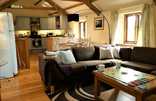 Combe Martin Cottage | Nutcombe Cottage | Dog Friendly | Own garden | Quiet & Secluded | Beach 2 miles