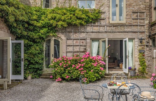 Buxworth House | Nuthatch - Two Bedroom House, Sleeps 4