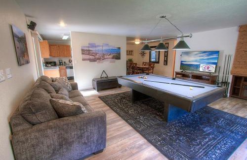 Lincoln Park House | NVH0823 - Sadies Hustle home