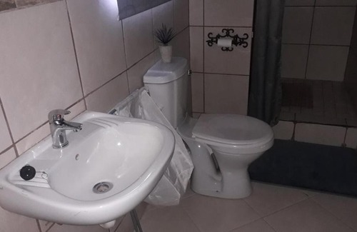 Lephalale House | Nyamazane Guesthouse