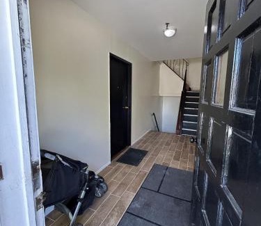 Queens Apartment | NYC Bayside LIRR Cozy Suite