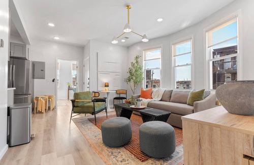 Constable Hook House | NYC Neighbor Duplex Delight 35 mins w/Parking