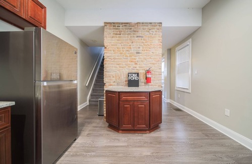 Ironbound District House | NYC Urban Getaway 10 Min to Newark Penn Station