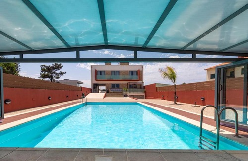 Torreira House | O CANTINHO ENTRE A RIA E O MAR - with hot water pool all year round