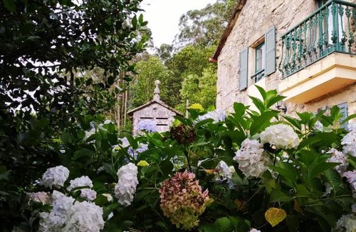 Outes House | O Lughar Dabaixo Fogar Natural