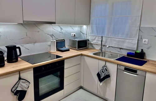 Kerameikos Apartment | O&O Group Classy Urban Haven Near Psyri