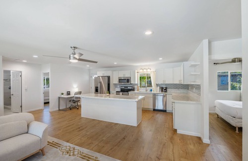 Wahiawa House | Oahu 4BR - Upto 8, A/C, Wi-Fi, Garage + All Access