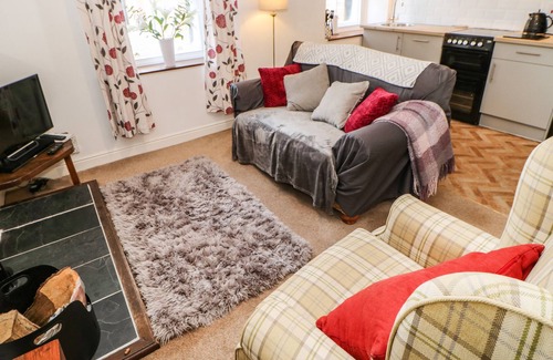 Appleby-in-Westmorland Cottage | OAK COTTAGE, pet friendly, with open fire in Appleby-In-Westmorland