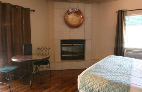 Sedona Cabin | Oak Creek Terrace Resort