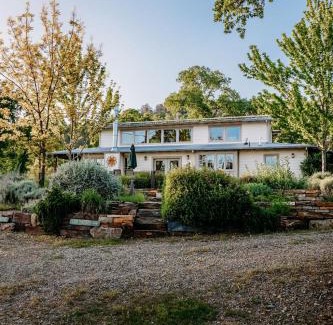 Mariposa House | Oak Meadows House