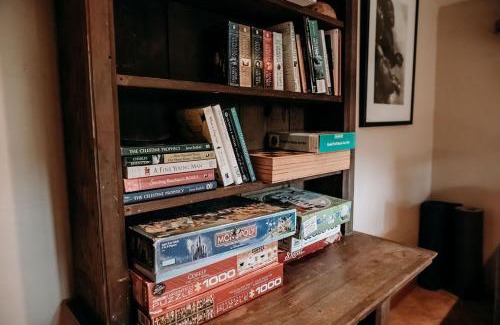 Mariposa House | Oak Meadows House