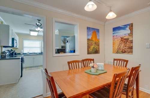 Oak Ridge House | Oak Ridge Retreat w/Porch < 1 Mi to Downtown