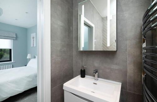 Childs Hill Apartment | Oak Tree Lodge