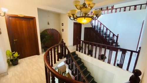 Primrose Hotel | Oak Wood Residency Kandy