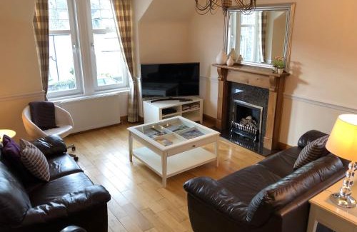 Edzell Apartment | Oakbank - Comfort in the Glens!